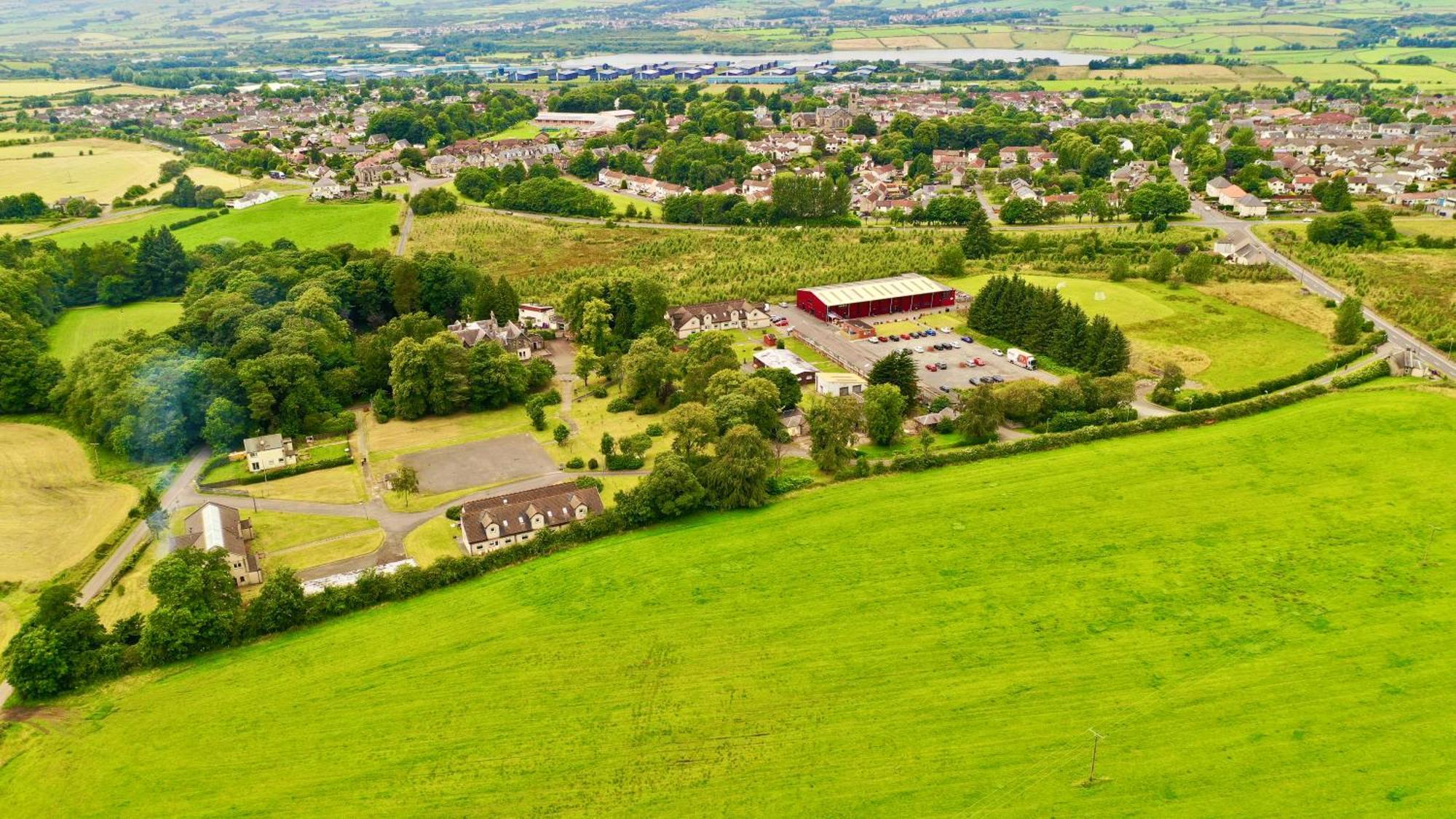 Garnock 3 Leilighet Beith Eksteriør bilde